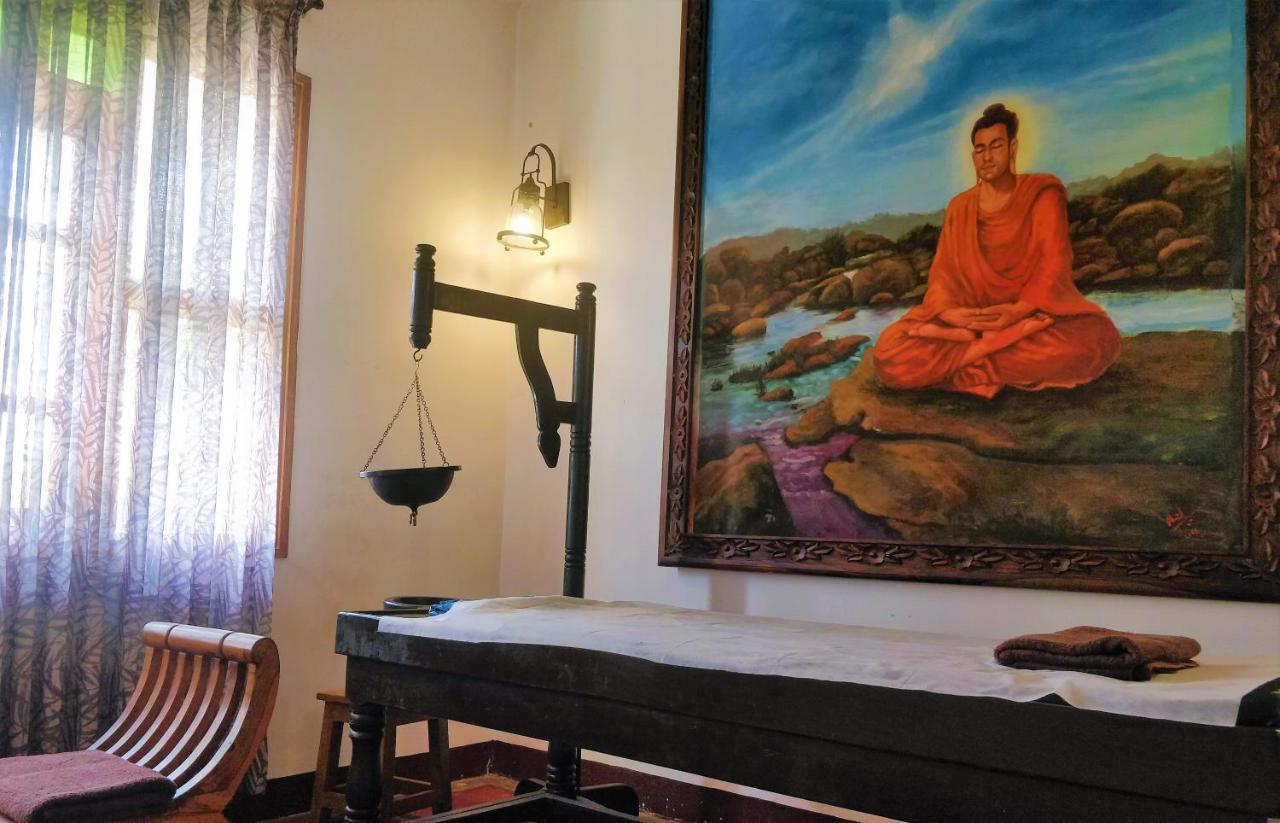 เฮอริเทจ รีสอร์ต ฮัมปี Hotel ภายนอก รูปภาพ