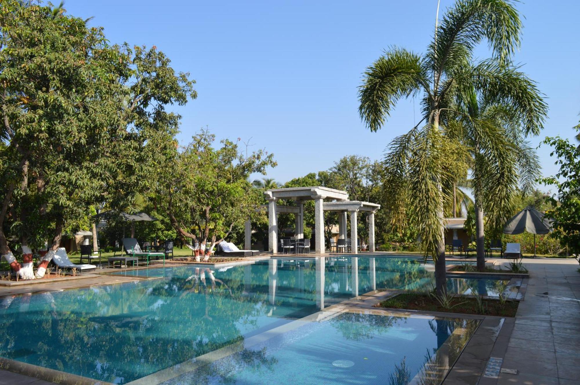 เฮอริเทจ รีสอร์ต ฮัมปี Hotel ภายนอก รูปภาพ