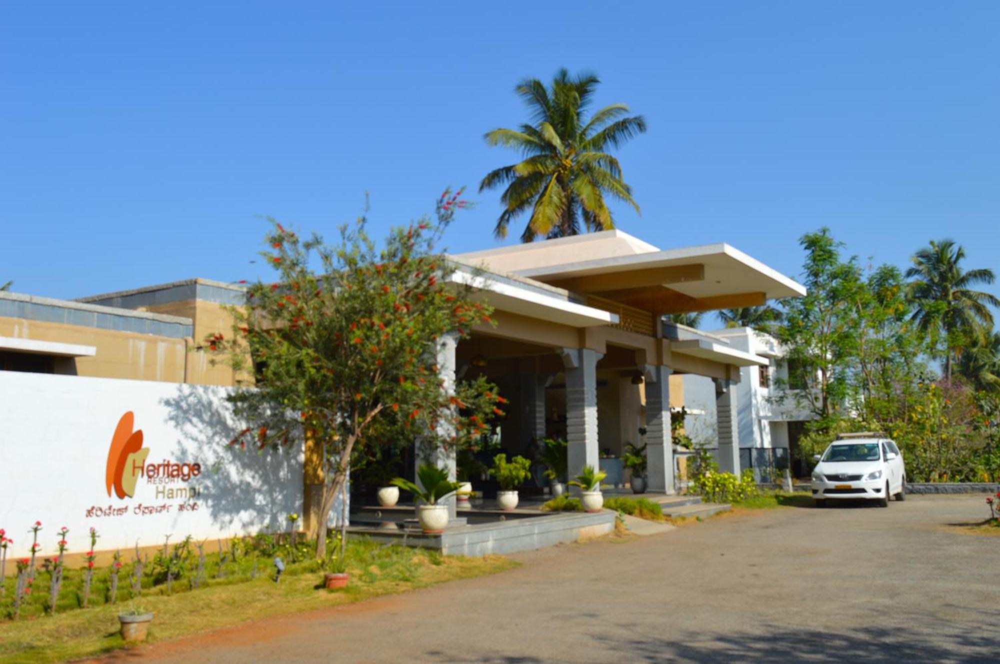 เฮอริเทจ รีสอร์ต ฮัมปี Hotel ภายนอก รูปภาพ