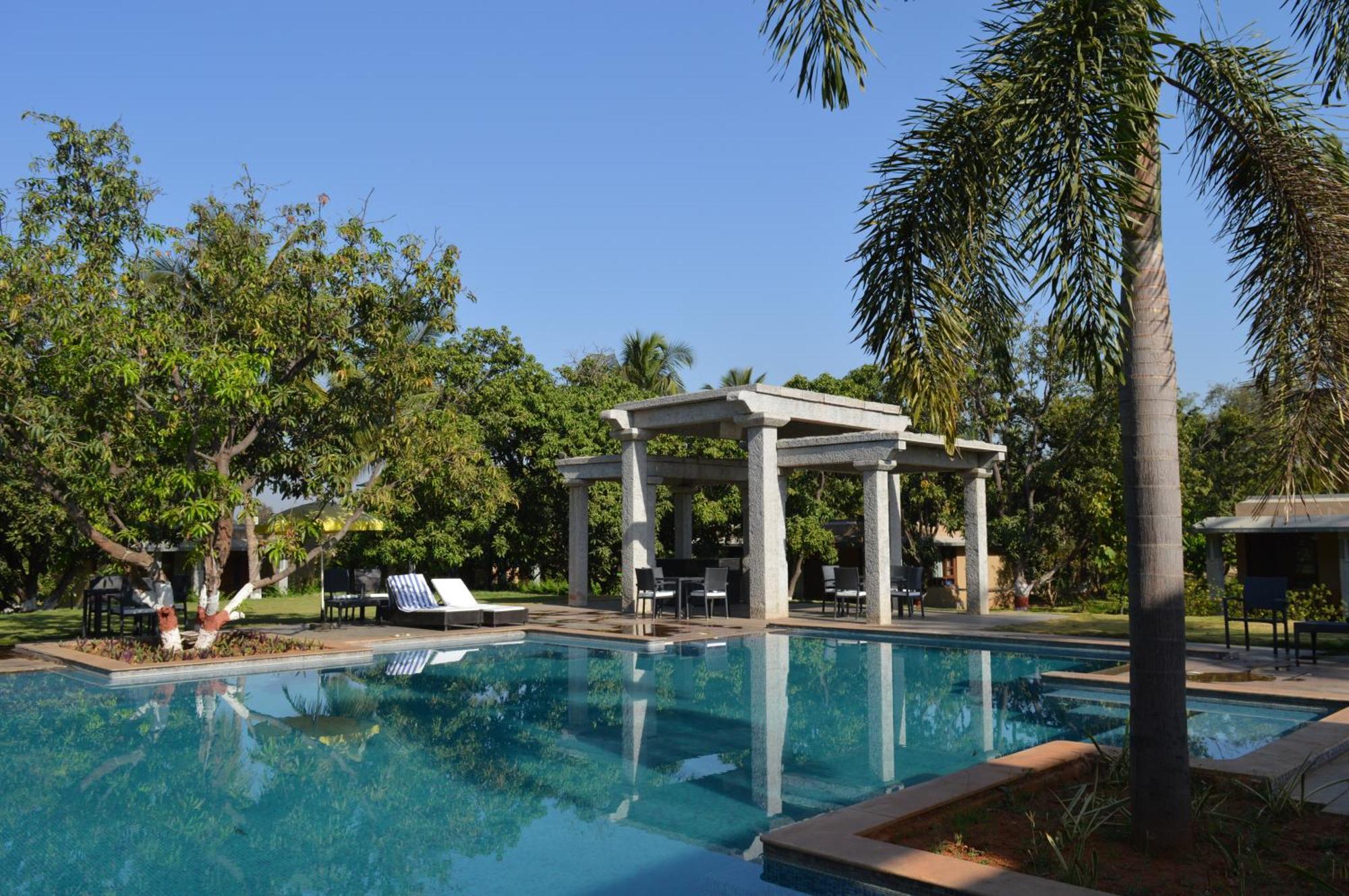 เฮอริเทจ รีสอร์ต ฮัมปี Hotel ภายนอก รูปภาพ