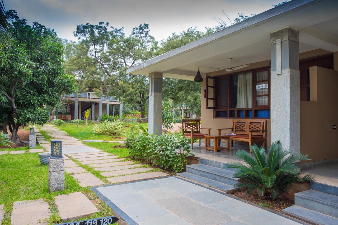 เฮอริเทจ รีสอร์ต ฮัมปี Hotel ภายนอก รูปภาพ