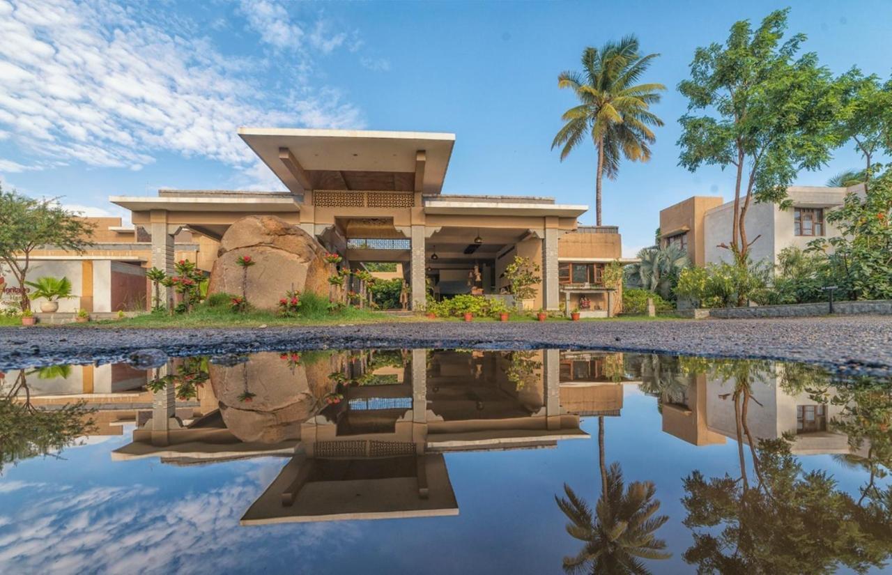 เฮอริเทจ รีสอร์ต ฮัมปี Hotel ภายนอก รูปภาพ